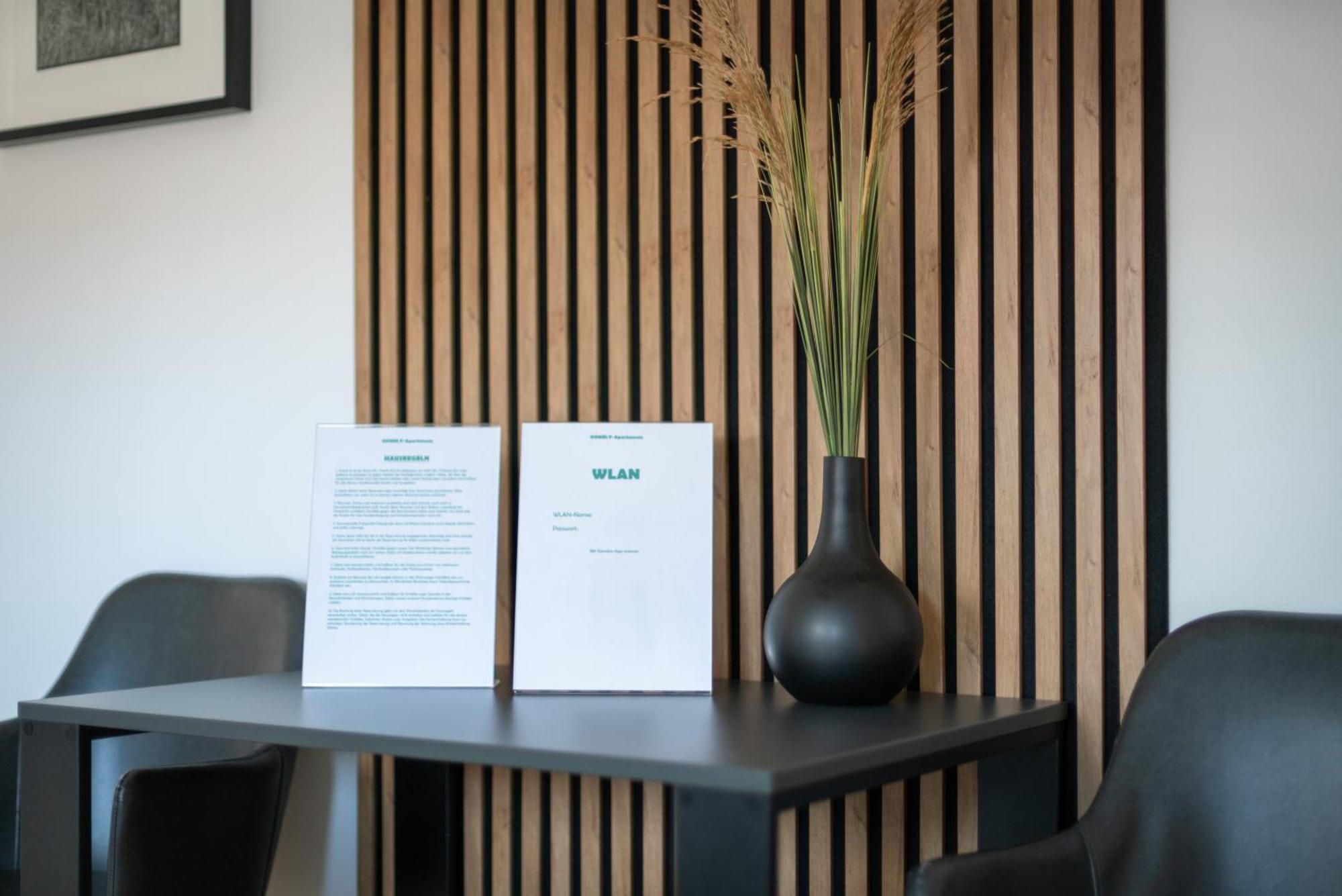 Homely-Apartment Manhattanart, Zentral, Parkplatz, Billard,Ps4, Dart, Balkon Bielefeld Ngoại thất bức ảnh
