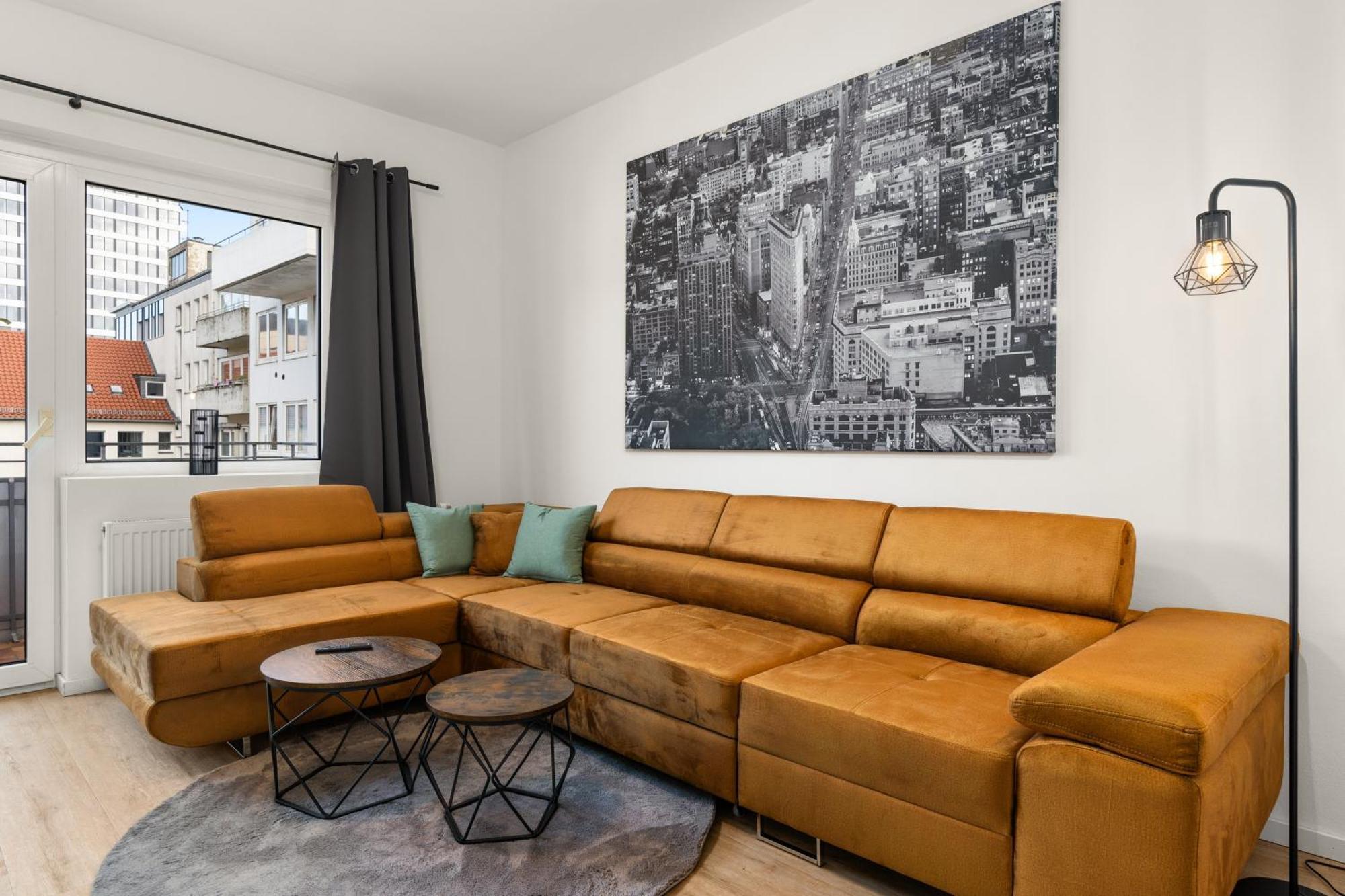 Homely-Apartment Manhattanart, Zentral, Parkplatz, Billard,Ps4, Dart, Balkon Bielefeld Ngoại thất bức ảnh