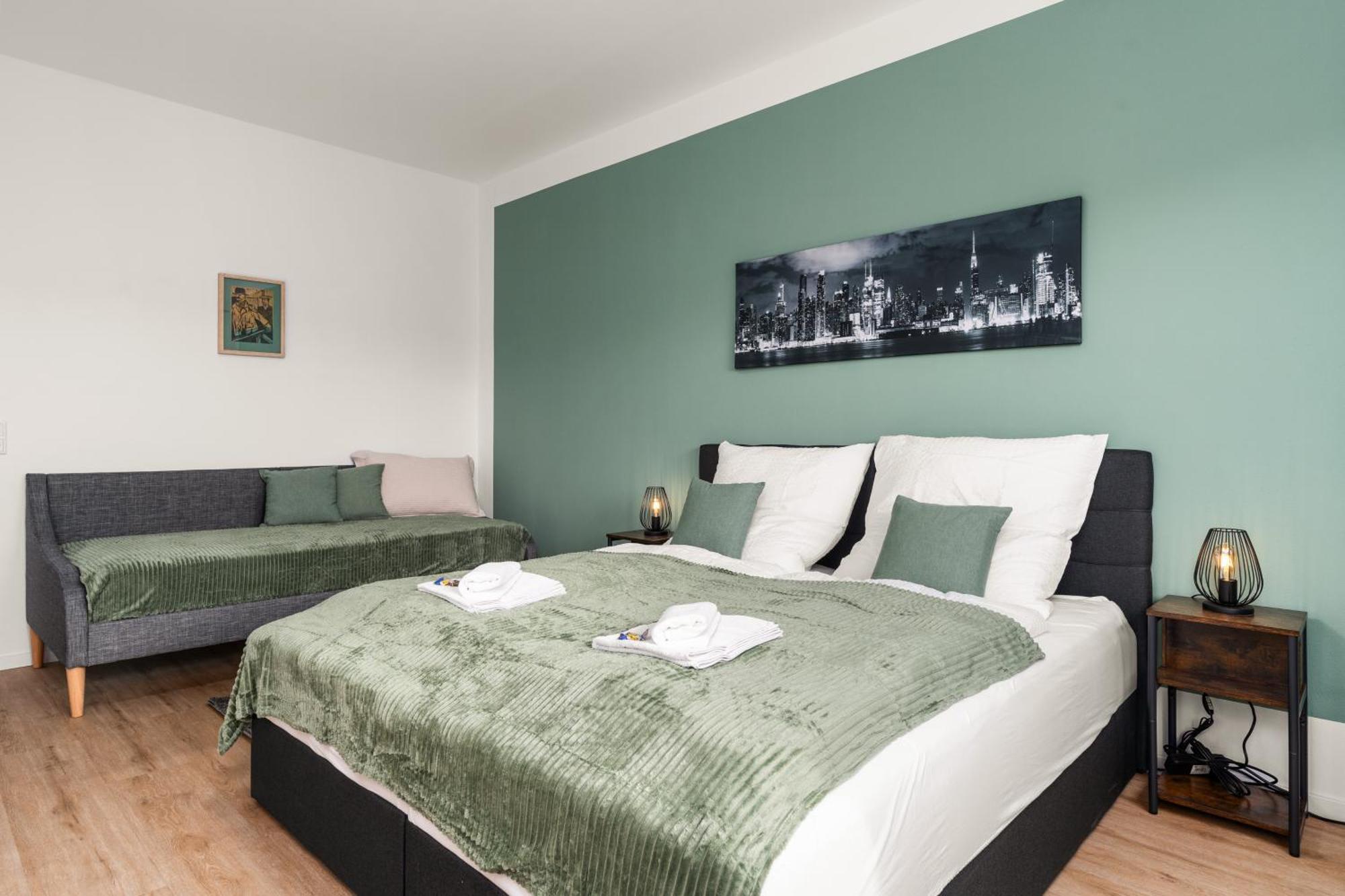 Homely-Apartment Manhattanart, Zentral, Parkplatz, Billard,Ps4, Dart, Balkon Bielefeld Ngoại thất bức ảnh