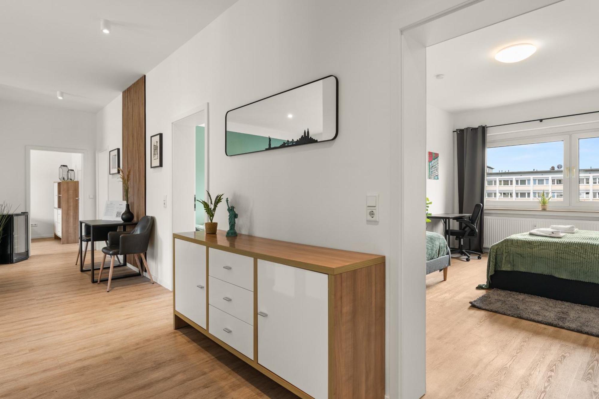 Homely-Apartment Manhattanart, Zentral, Parkplatz, Billard,Ps4, Dart, Balkon Bielefeld Ngoại thất bức ảnh